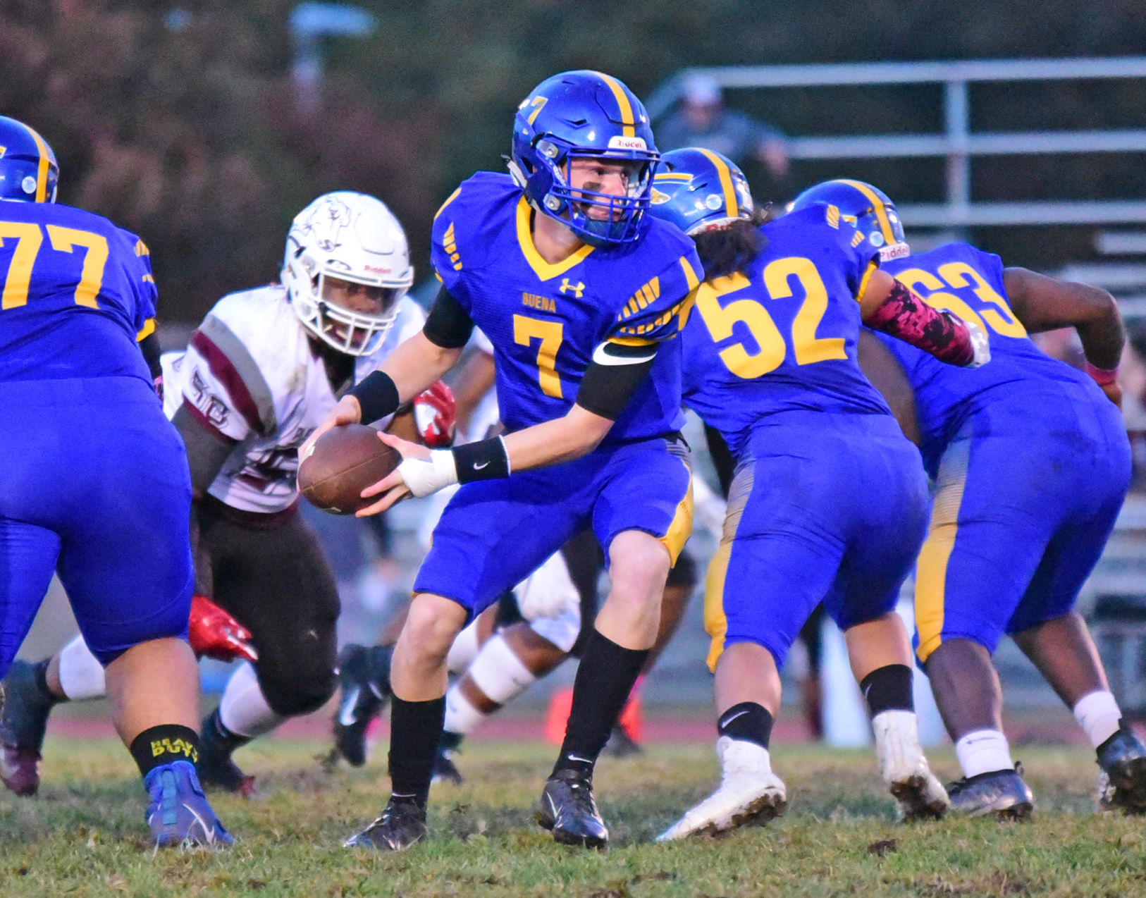 102619_spt_buenafootball 4.jpg
